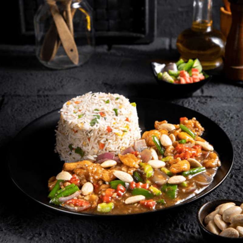 Chicken With Almonds