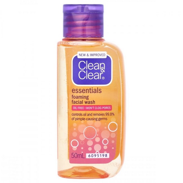Clean & Clear Essentials Foaming Facial Wash 50ml