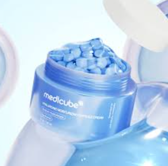 MEDICUBE HYALURONIC MOISTURING CAPSULE CREAM 55ML